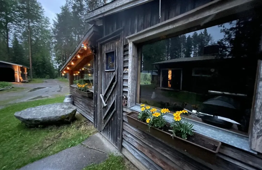 Villa Väinölä, tilaa rauhoittua-1
